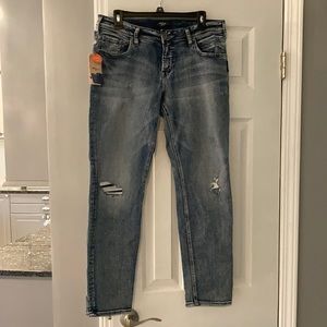 Silver Jeans Capris Boyfriend Fit NWT